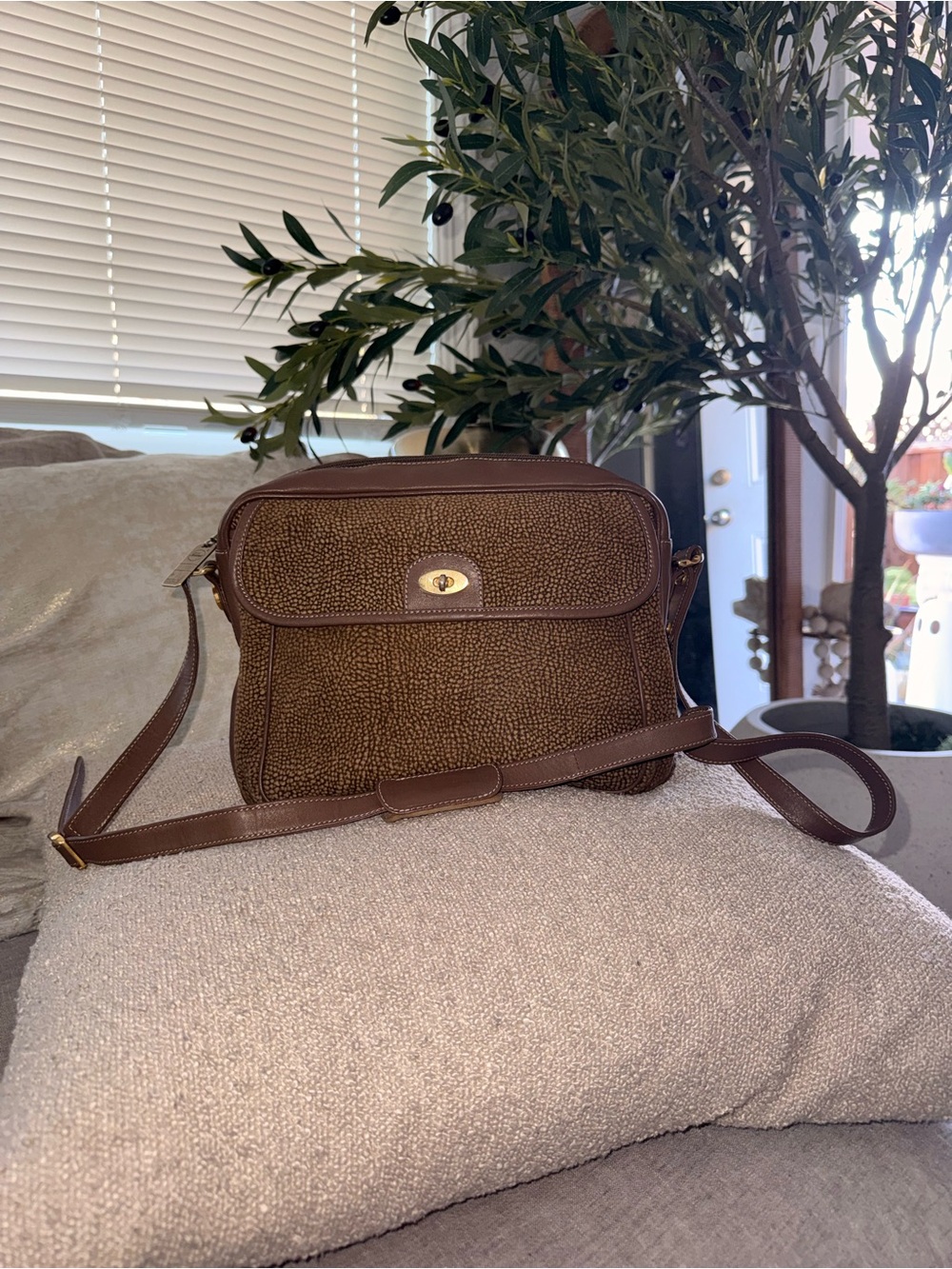 Redwall Borbonese Brown Textured Crossbody Leather Bag- Made in Italy